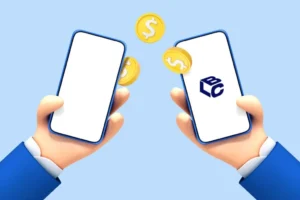 Mãos segurando smartphones com ícone de dólar e logo BCC, transferência de dinheiro.